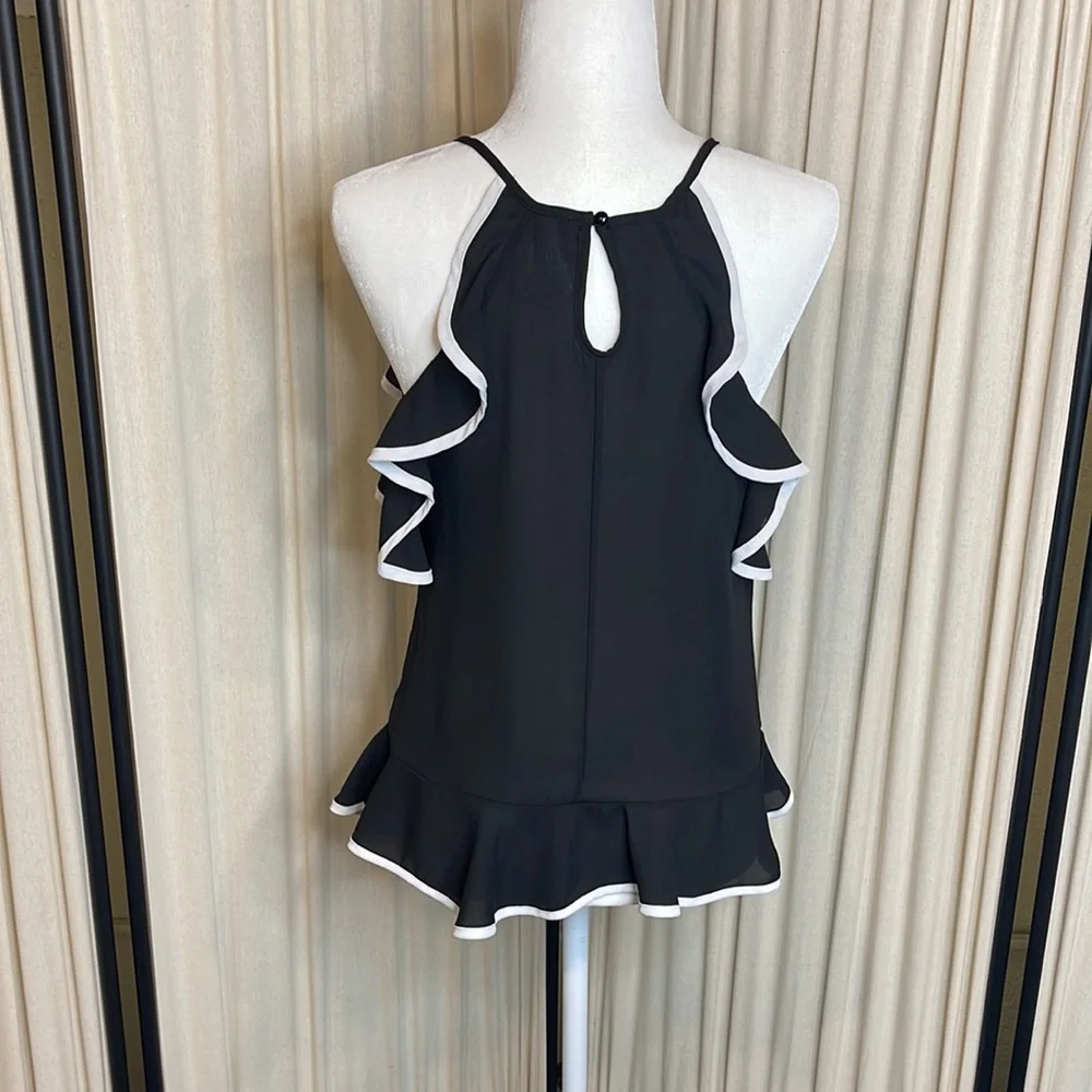 ❗️SOLD❗️EUC- COLD SHOULDER BLACK & WHITE RUFFLE BLOUSE SIZE SMALL - Picture 7 of 11